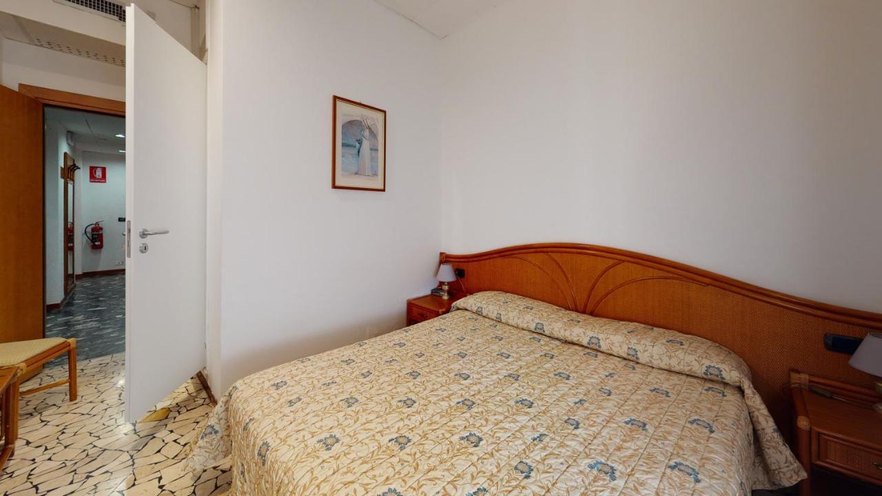 Hotel Zunino Споторно Экстерьер фото